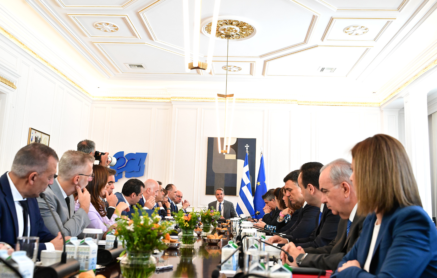 Κυβερνητικό σπριντ μετά τον Δεκαπενταύγουστο: Τα νομοσχέδια που παίρνουν σειρά προς ψήφιση στη Βουλή μετά τις θερινές διακοπές