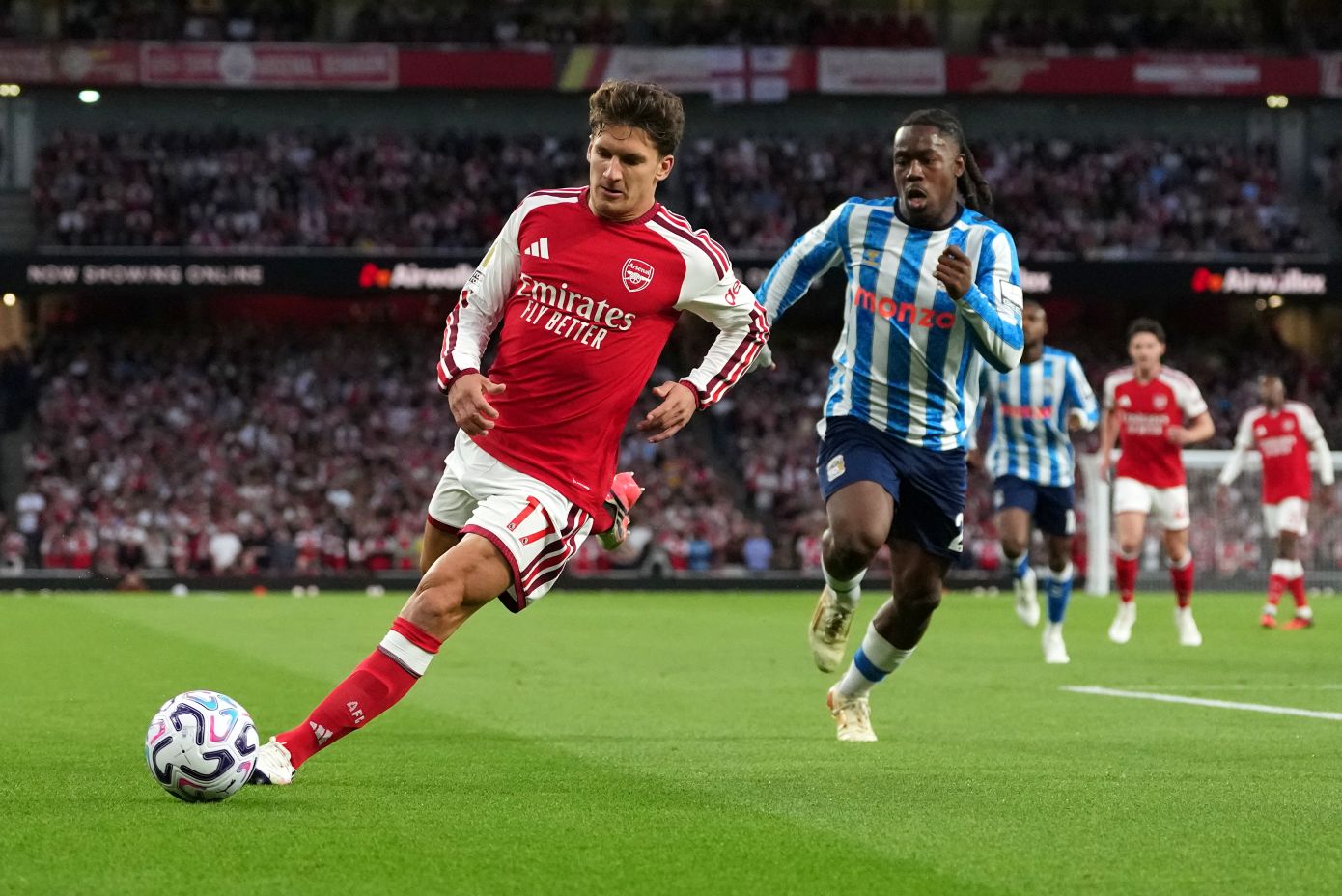 Premier League: Με πρωταγωνιστή τον Τζόλη η Άρσεναλ εύκολα 3-0 την Κόβεντρι