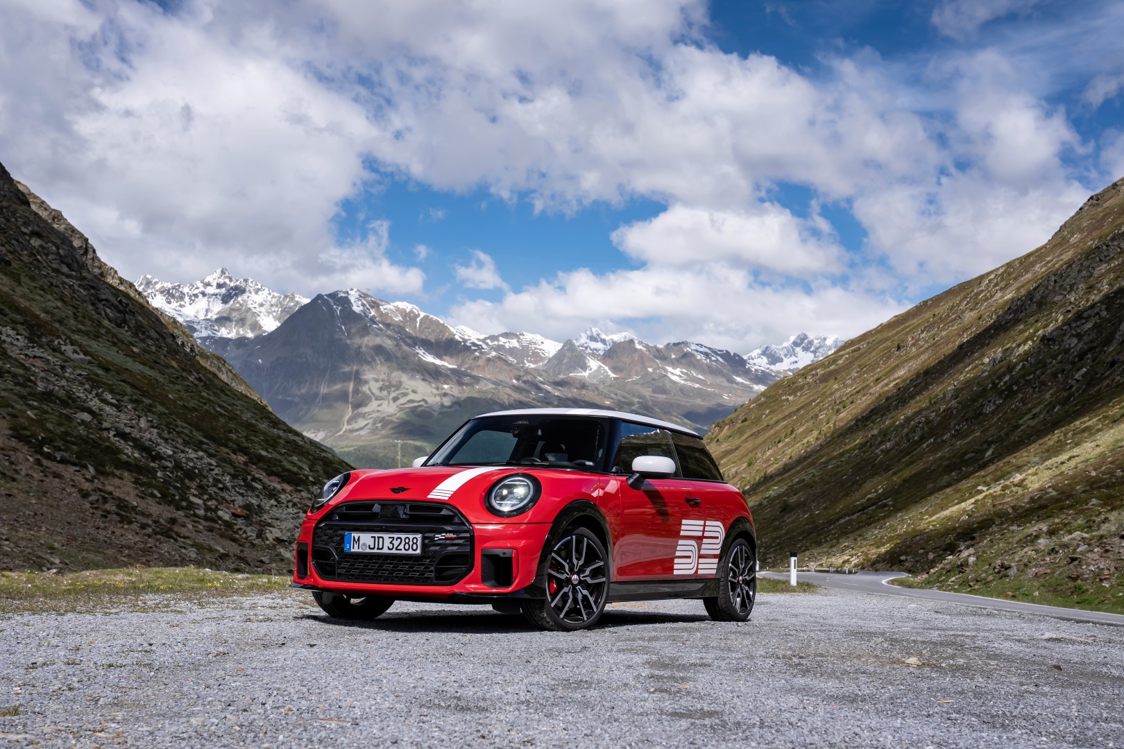MINI 1965 Victory Edition: Φόρος τιμής στη θρυλική νίκη του 1965