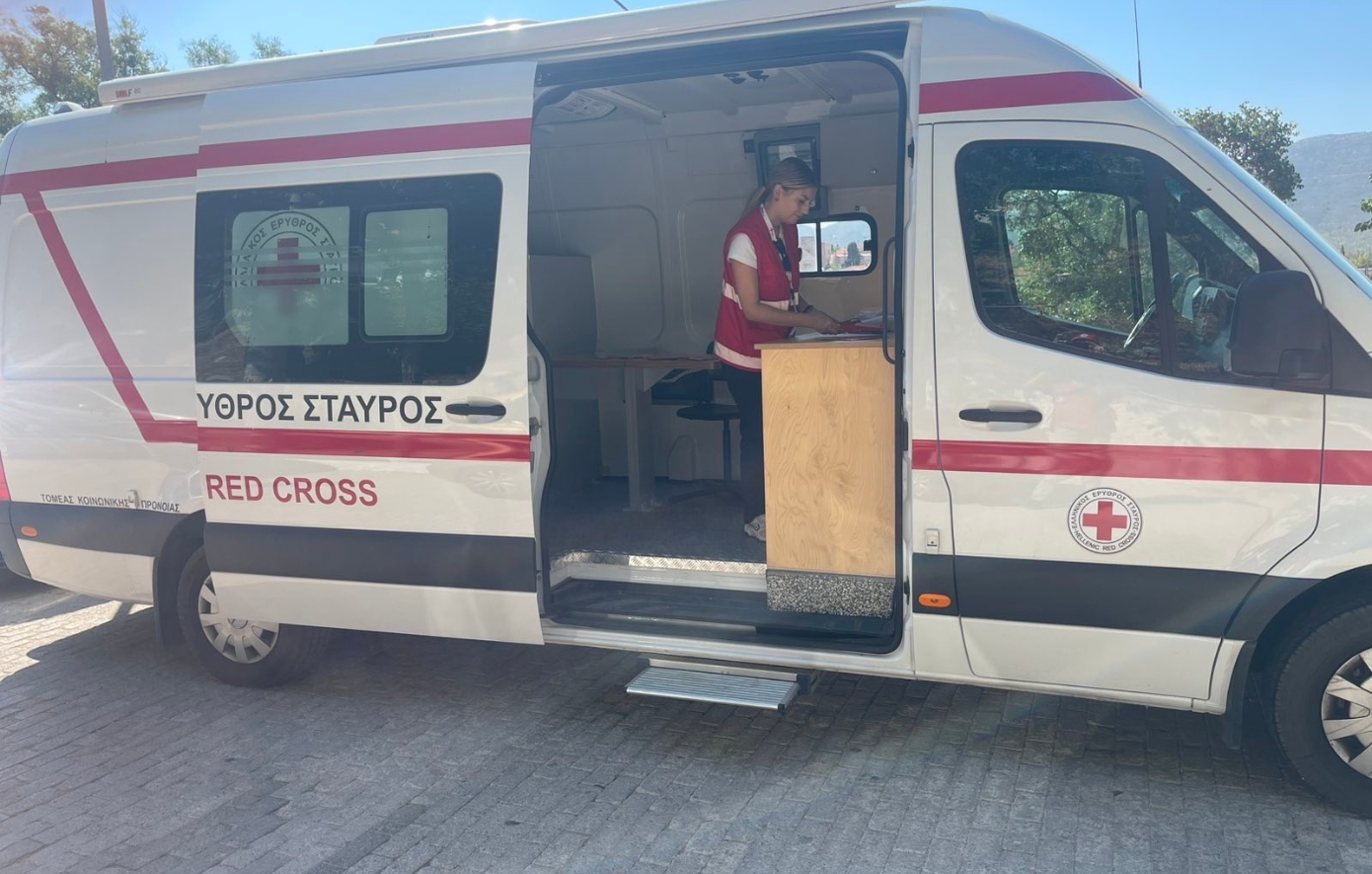 Πυρκαγιές στη Δυτική Αττική: Ψυχοκοινωνική υποστήριξη από τον Ελληνικό Ερυθρό Σταυρό στους πυρόπληκτους