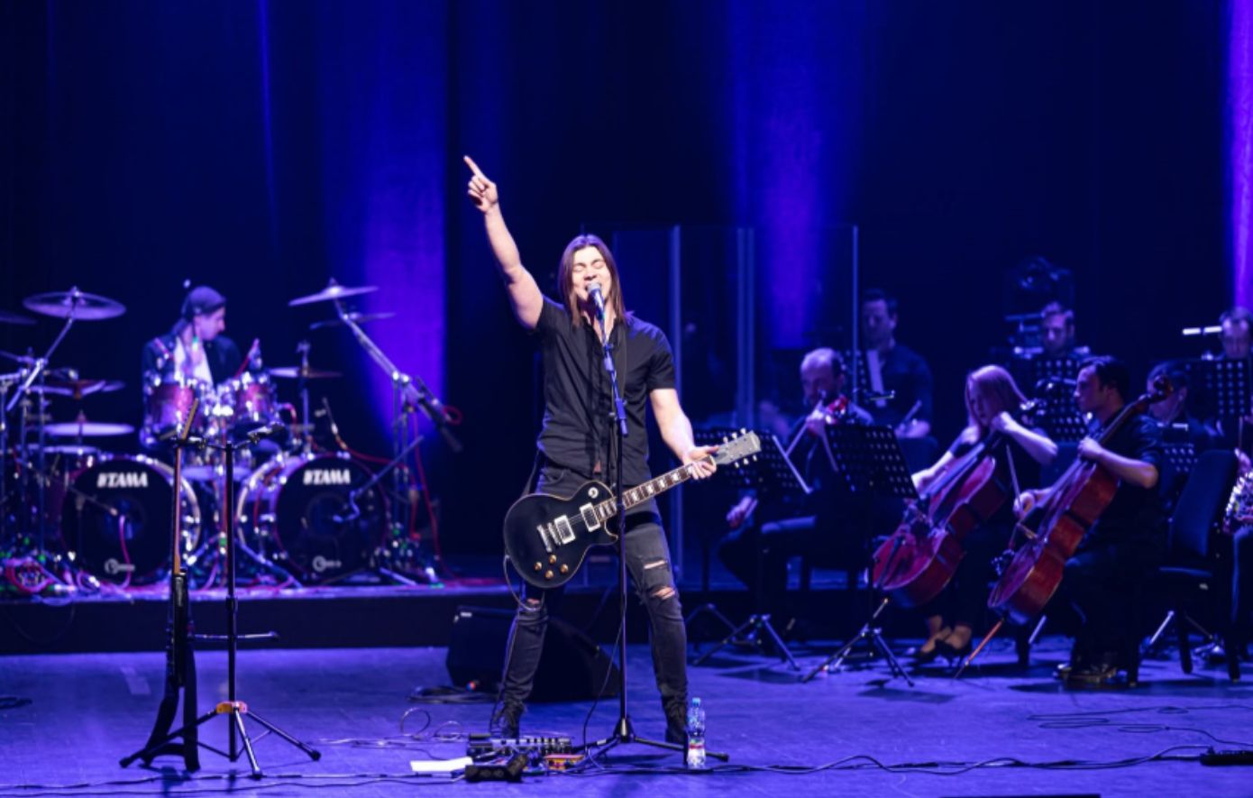 Η κορυφαία Metallica Tribute Band του κόσμου έρχεται στην Ελλάδα για ένα καθηλωτικό συμφωνικό show