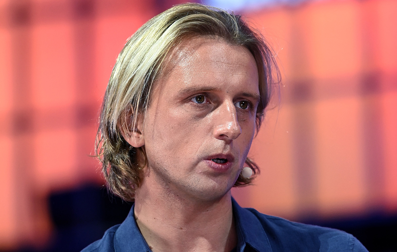 Αγωγή 17,5 εκατ. ευρώ στον ιδρυτή της Revolut, Νικ Στορόνσκι, για προμήθεια από την αγορά σούπερ γιοτ αξίας 350 εκατ. ευρώ
