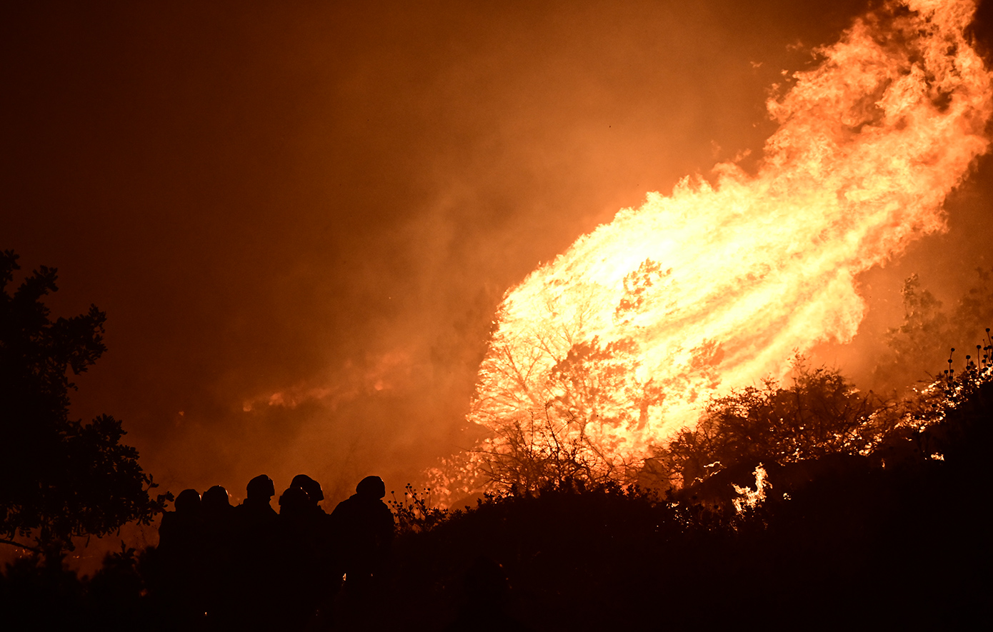 Η πύρινη λαίλαπα στην Αττικοβοιωτία απελευθέρωσε τρομακτική ενέργεια που ισοδυναμεί με έξι βόμβες Χιροσίμα