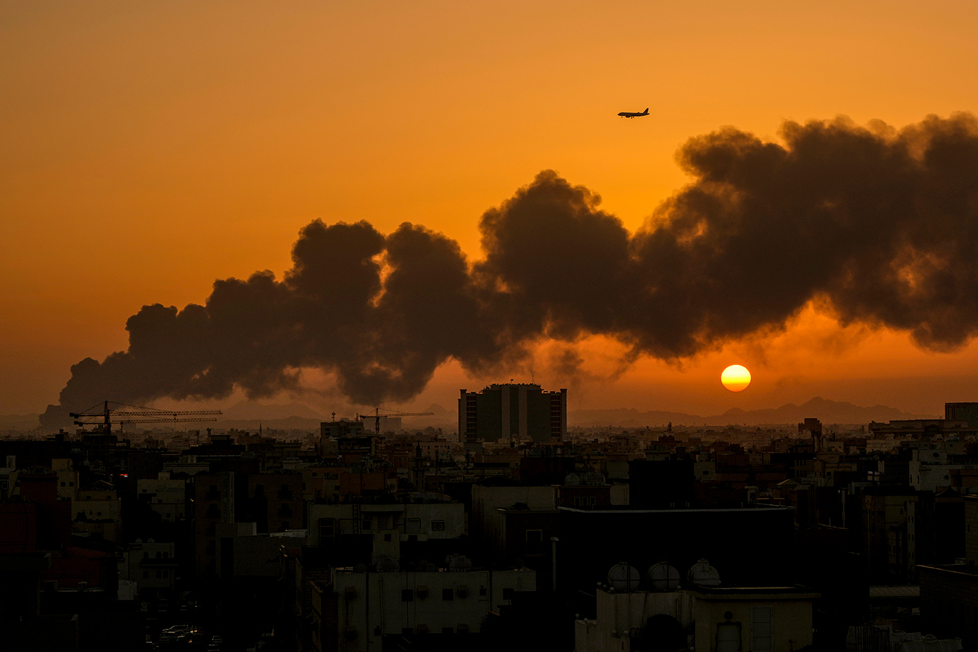 Επίθεση-μήνυμα των Χούθι με drones κατά του διυλιστηρίου της Aramco στην Τζαζάν