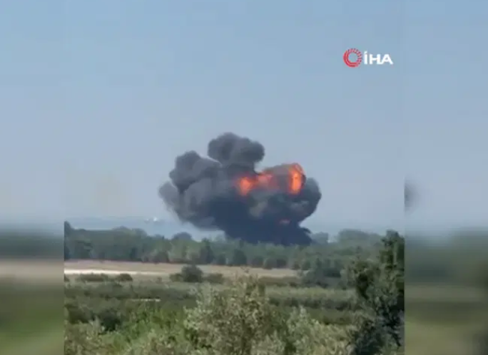 Πτώση τουρκικού F-16 στη Γιάλοβα: Σώθηκε ο πιλότος που εγκατέλειψε με αλεξίπτωτο