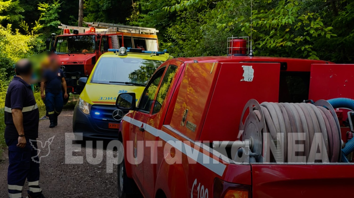 Αγροτικό αυτοκίνητο με δύο άτομα έπεσε σε γκρεμό στα Άγραφα &#8211; Χρειάστηκε η παρέμβαση της ΕΜΑΚ για τον απεγκλωβισμό του ενός