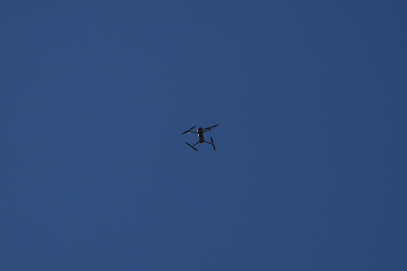 Τα drones γράφουν τους νέους κανόνες του πολέμου &#8211; Από την Ουκρανία στα ευρωπαϊκά αεροδρόμια
