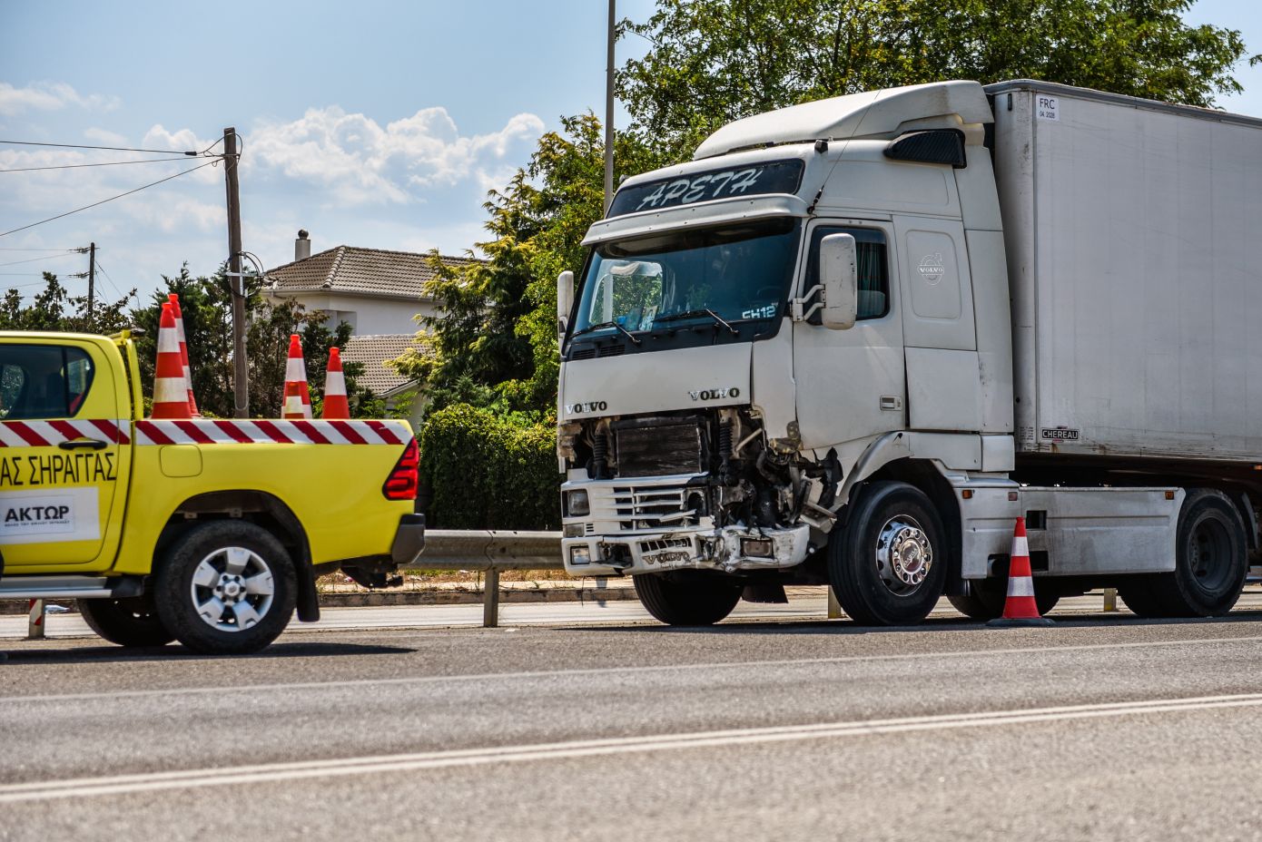 Καραμπόλα στην είσοδο της υποθαλάσσιας σήραγγας Ακτίου: Φορτηγό συγκρούστηκε με τρία αυτοκίνητα, οκτώ οι τραυματίες