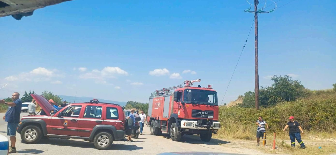 Φωτιά στην Παραλία Οφρυνίου Καβάλας