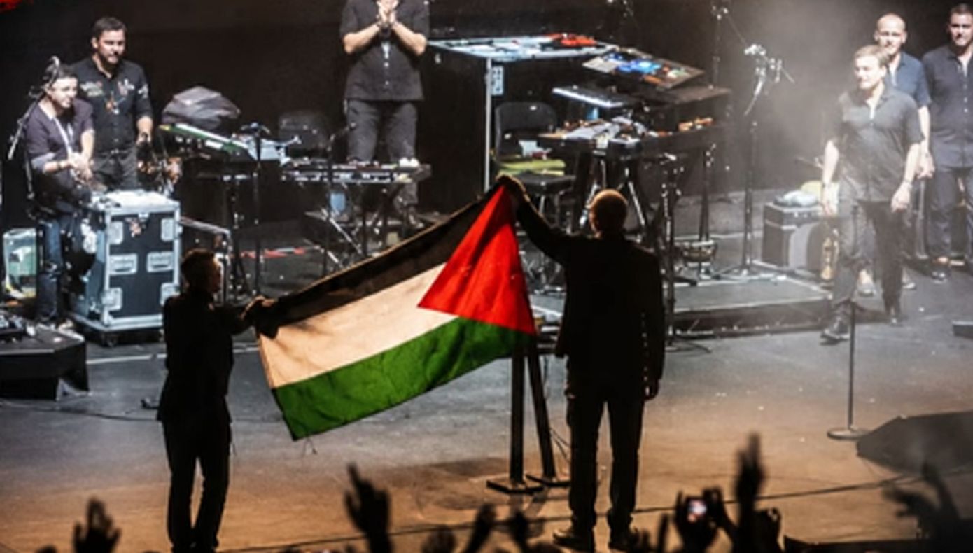 Οι Massive Attack «έφαγαν πόρτα» διαρκείας από τη Σιγκαπούρη για υποστήριξη στην Παλαιστίνη: «Μας κατάσχεσαν τα διαβατήρια»