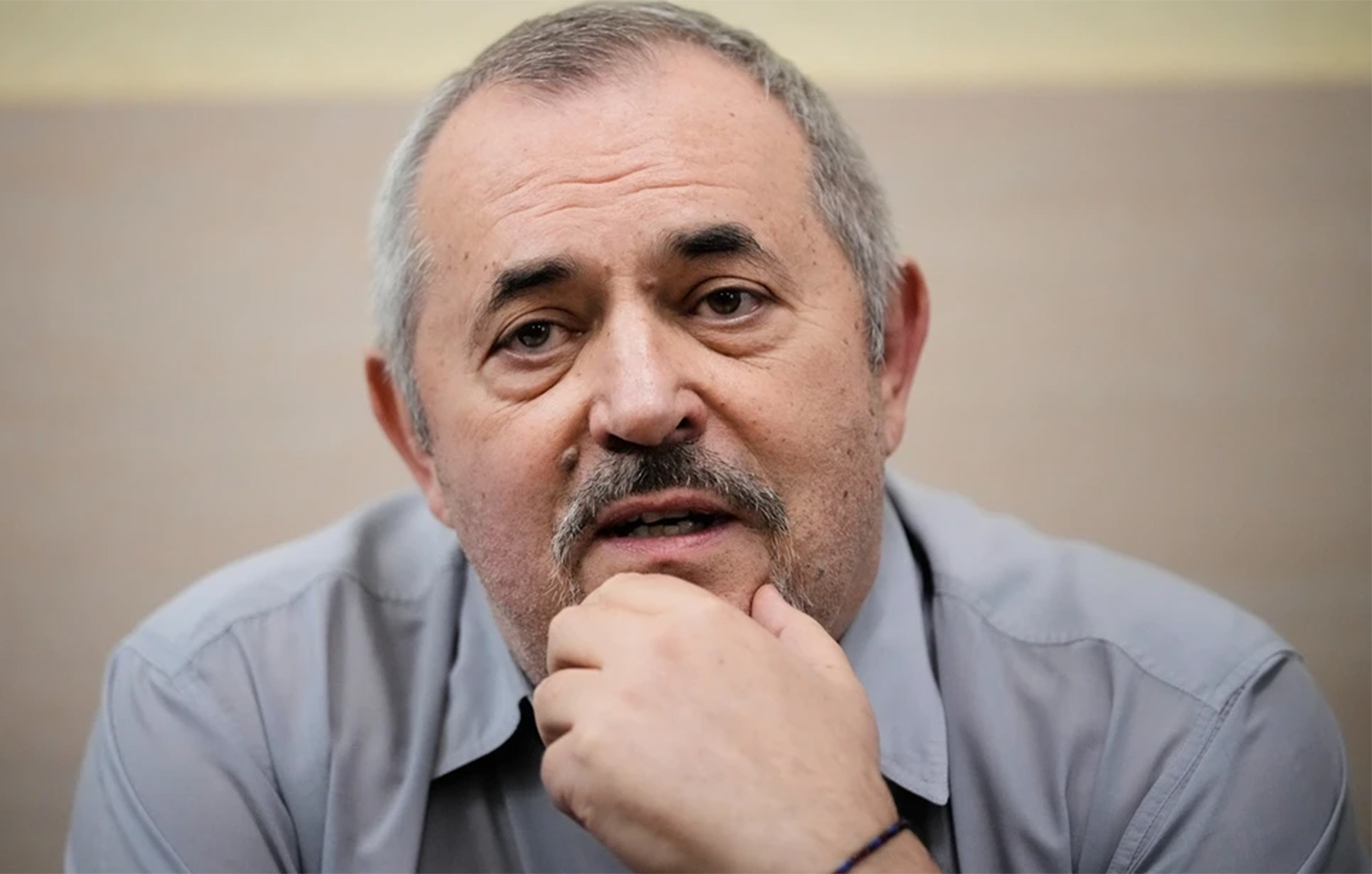 Αυτοεξορίστηκε από τη Ρωσία ο αντίπαλος και επικριτής του Πούτιν, Μπόρις Ναντιέζντιν &#8211; Το βίντεο από τον Πύργο του Άιφελ