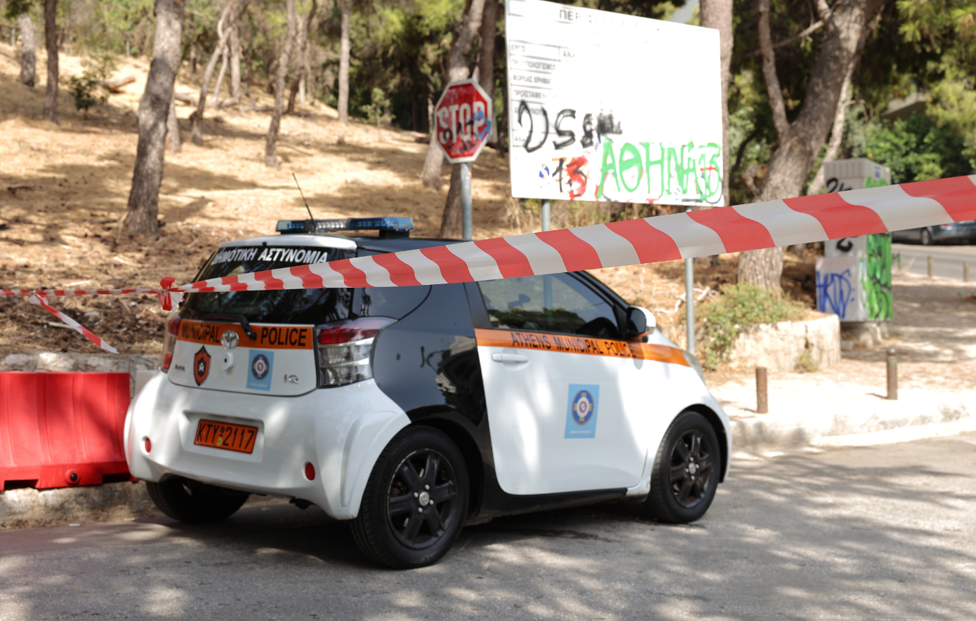 Λόφος Φινόπουλου: Κλείνει εκτάκτως λόγω κινδύνου πυρκαγιάς κατηγορίας 4 – Όλα τα μέτρα του Δήμου Αθηναίων