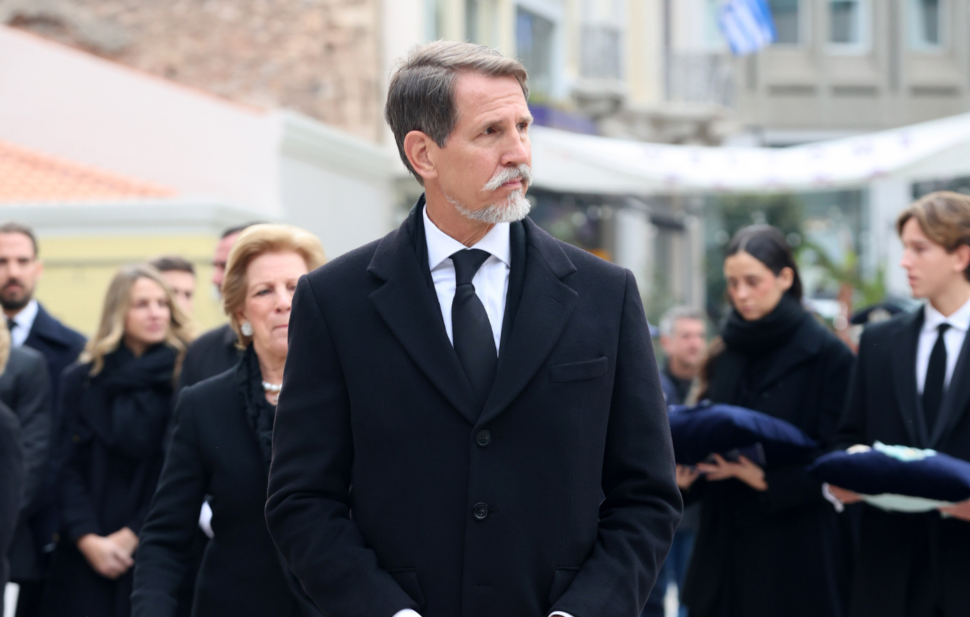 Παύλος Ντε Γκρες: «Με βαθιά θλίψη πληροφορήθηκα την απώλεια του αγαπημένου μου θείου»