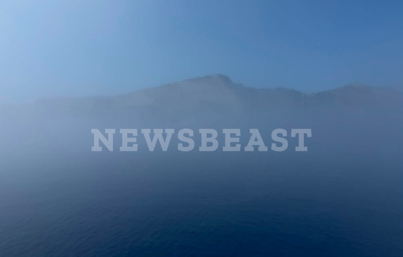 Θαλάσσια ομίχλη «σκέπασε» τις Κυκλάδες – Ελάχιστη ορατότητα σε Φολέγανδρο και Κίμωλο