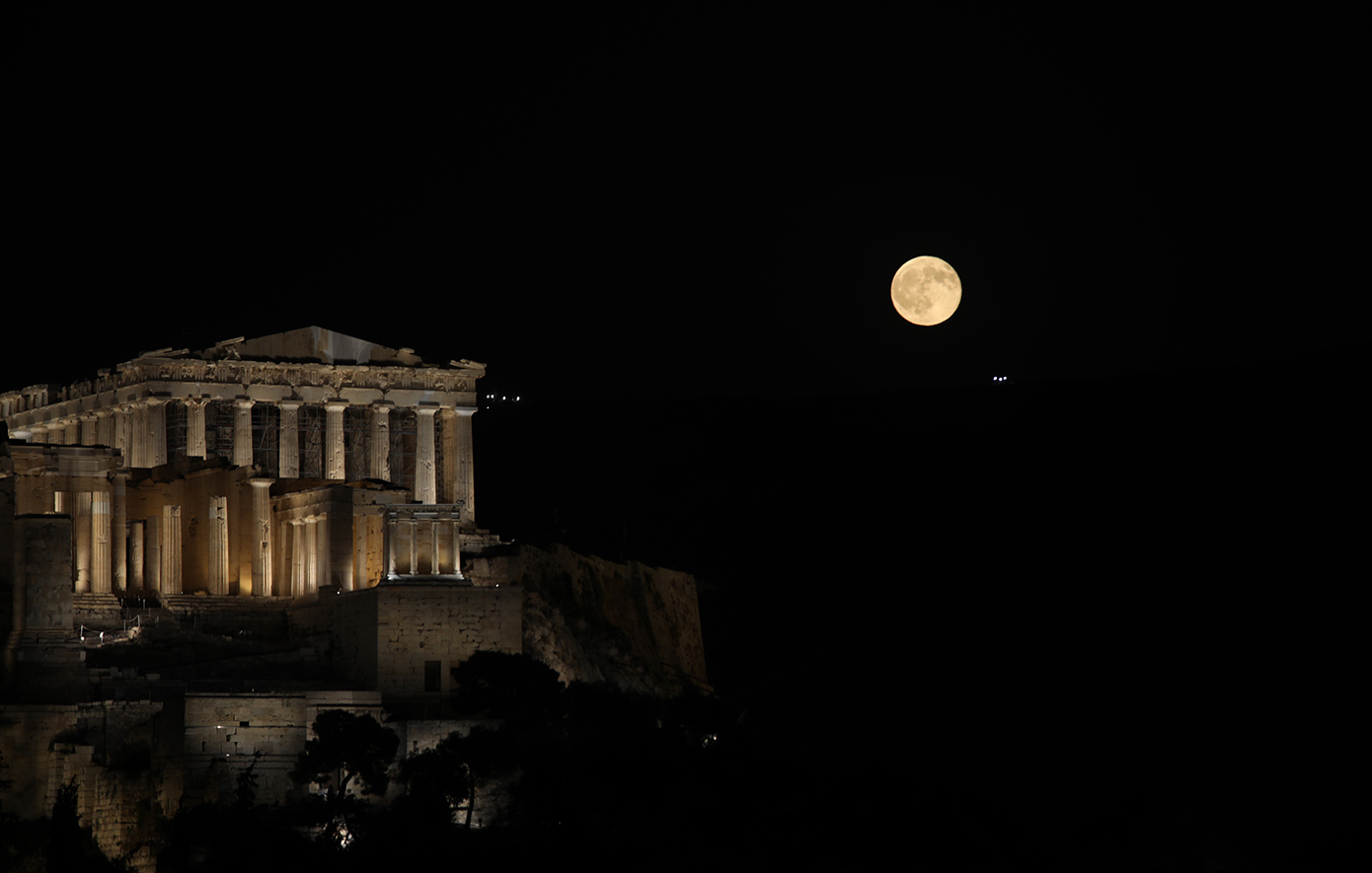 Πανσέληνος Αυγούστου: Οι εντυπωσιακές φωτογραφίες από το Φεγγάρι του Οξύρρυγχου