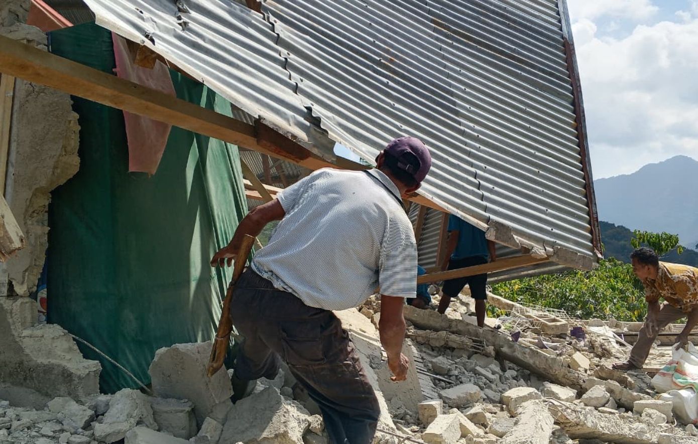 Αυξάνεται ο αριθμός των θυμάτων από τον σεισμό στο νησί Φλόρες στην Ινδονησία: Στους 20 οι νεκροί