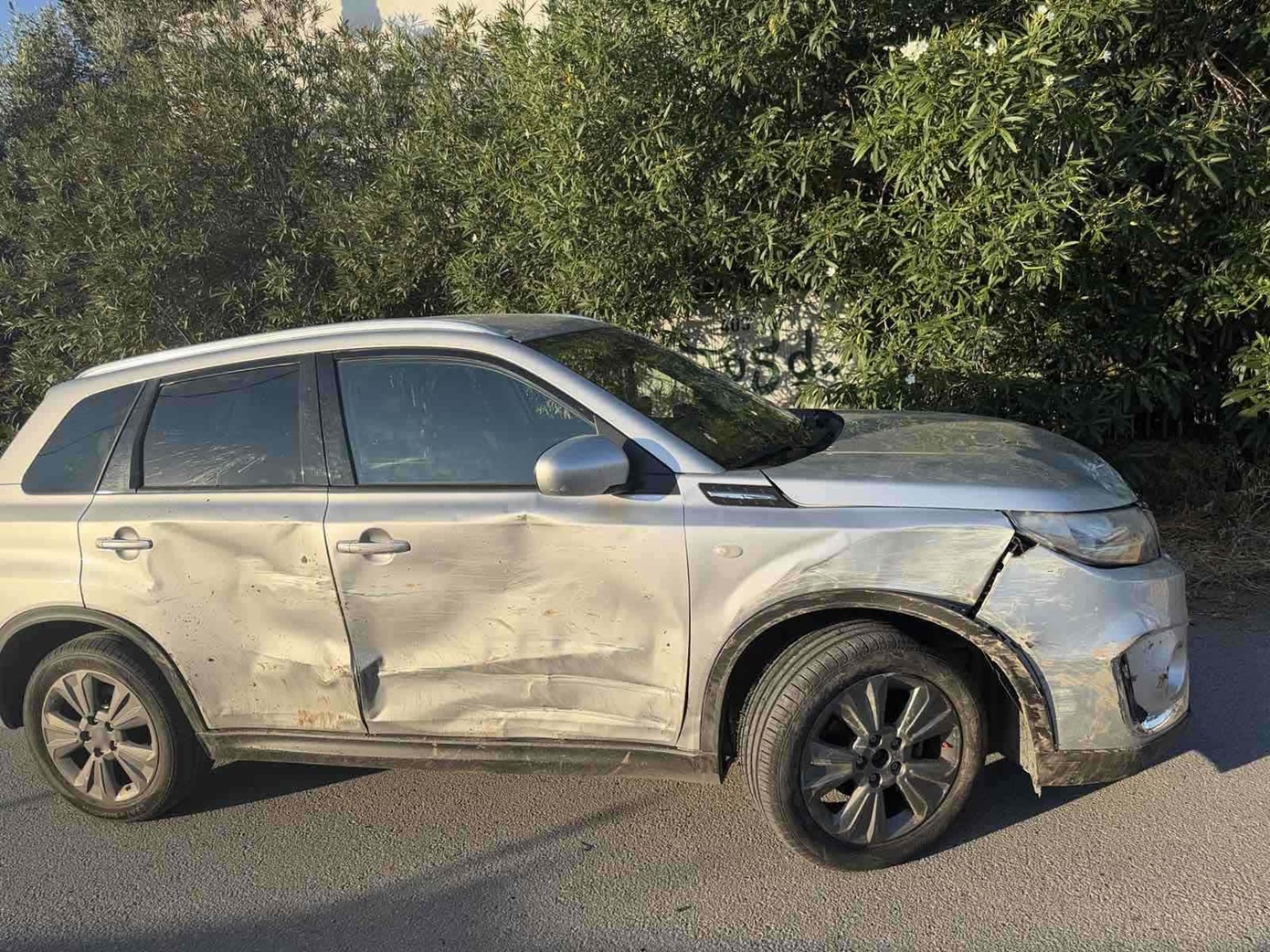 Αδίστακτοι εγκληματίες εμβόλισαν δύο περιπολικά και πυροβόλησαν αστυνομικούς στη Θεσσαλονίκη