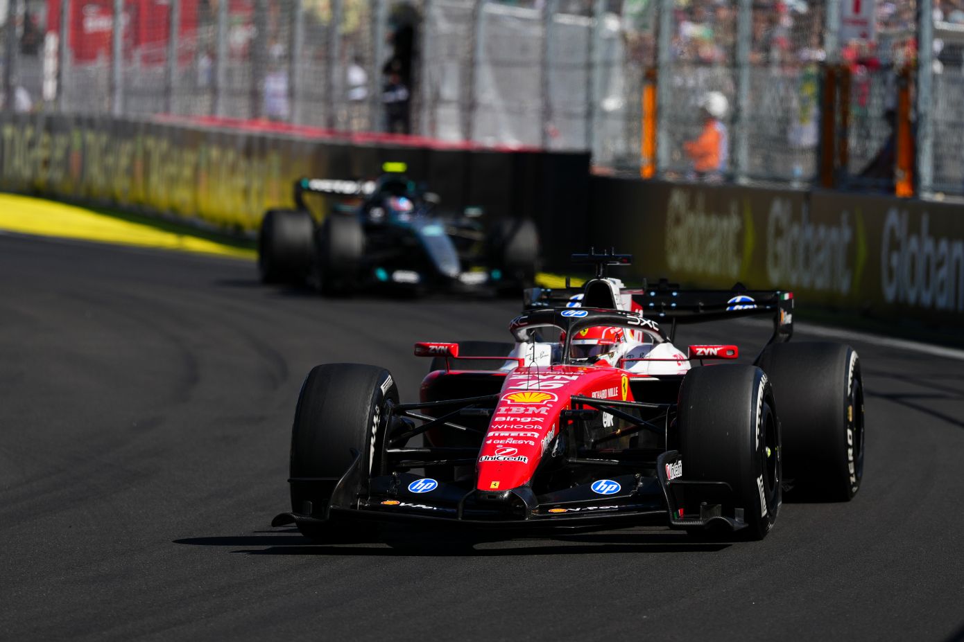 Formula 1: Αλλάζει κινητήρα η Ferrari στο Μπακού και ξεκινάει τελευταίος ο Λεκλέρ