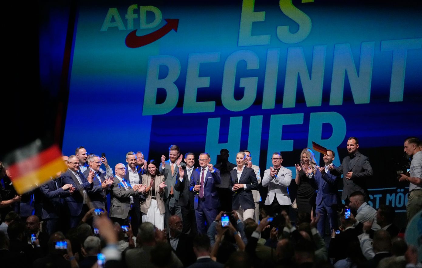 Το AfD στο κατώφλι της εξουσίας στη Γερμανία &#8211;  Κρίσιμες επαφές με βουλευτές και κόμματα για τον σχηματισμό κυβέρνησης