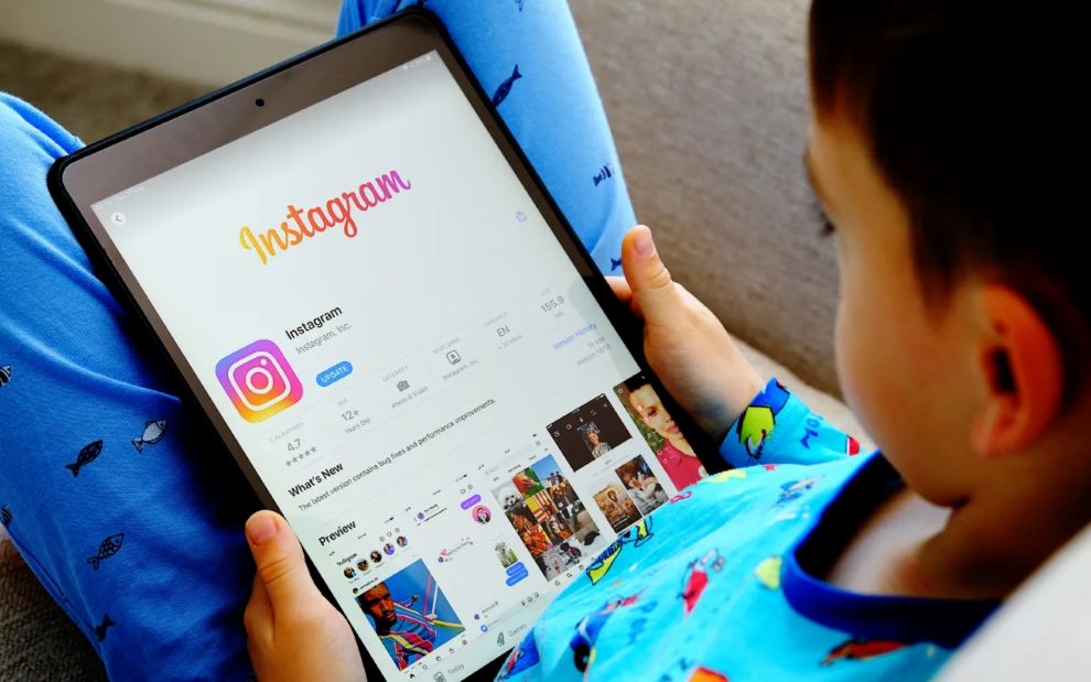 Τι αλλάζει για τα παιδιά σε Instagram και Facebook και τι πρέπει να προσέξουν οι γονείς