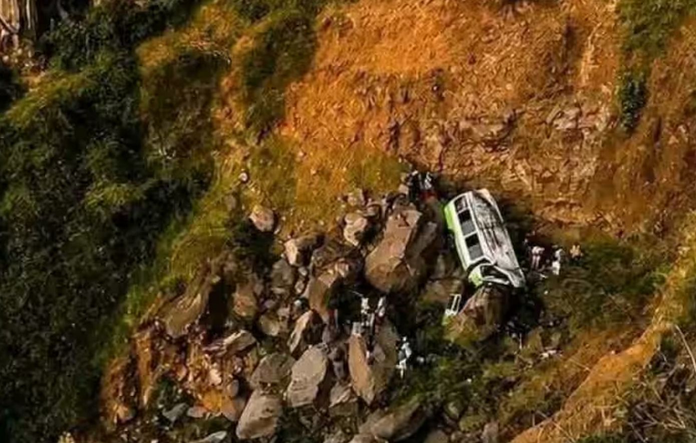 Πράσινο Ακρωτήρι: Τουλάχιστον 25 νεκροί σε φρικτό δυστύχημα με λεωφορείο &#8211; Ανάμεσά τους πολλά παιδιά