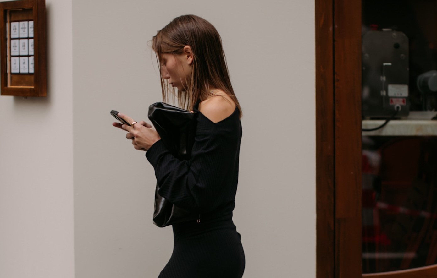 Αυτό το φόρεμα από τα H&amp;M κοστίζει 38,99€ και θα το φορέσετε από το γραφείο μέχρι τη βραδινή έξοδο