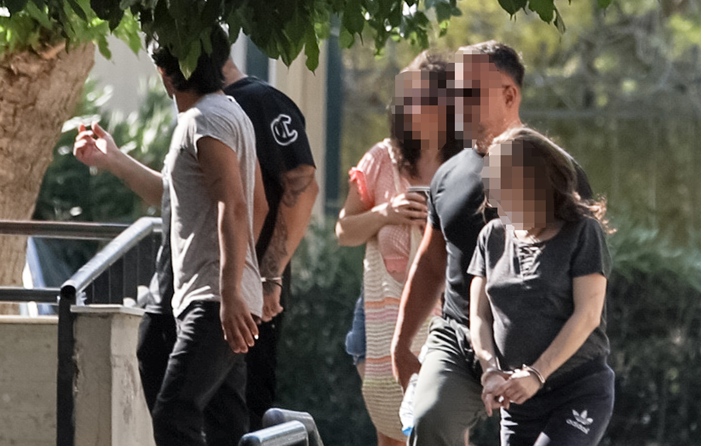 Φρίκη στην Κυψέλη: Στον ανακριτή οι τρεις συλληφθέντες &#8211; Σοκάρουν οι ισχυροί του 43χρονου για τις μαχαιριές στο βρέφος