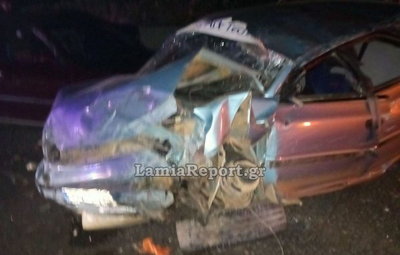 Σοβαρό τροχαίο με καραμπόλα πέντε αυτοκινήτων στην Αθηνών-Λαμίας &#8211; Τρεις τραυματίες