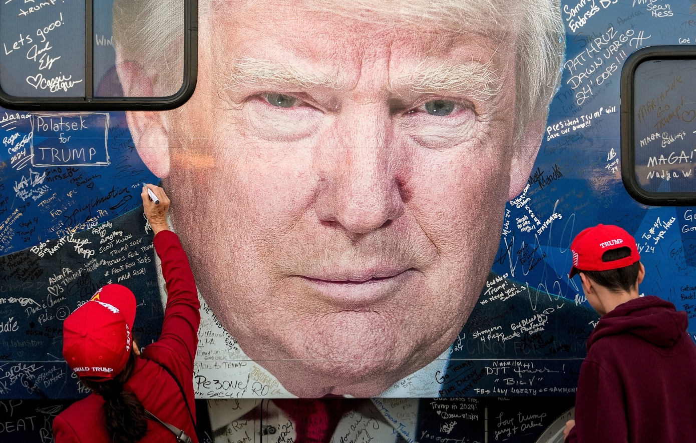 Fox News &#8211; Δημοσκόπηση κόλαφος κατά Τραμπ:  Στους Δημοκρατικούς στρέφονται οι ψηφοφόροι &#8211; «Όλα μου πάνε καλά» απαντά ο πρόεδρος