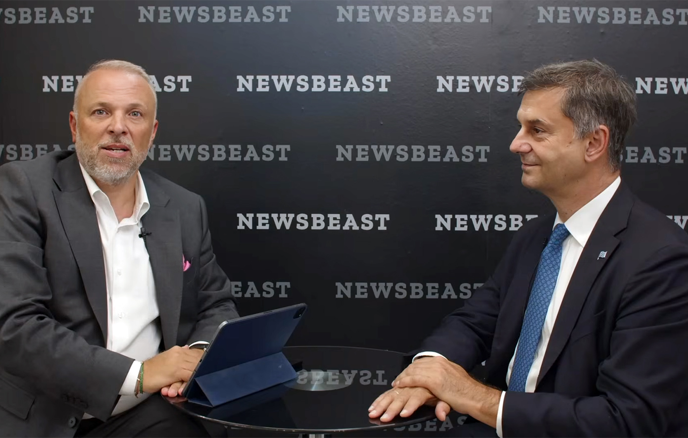 Χάρης Θεοχάρης στο Newsbeast από τη ΔΕΘ: Η δημιουργία κλίματος εμπιστοσύνης μέσω της μείωσης του χρέους είναι το άλφα και το ωμέγα