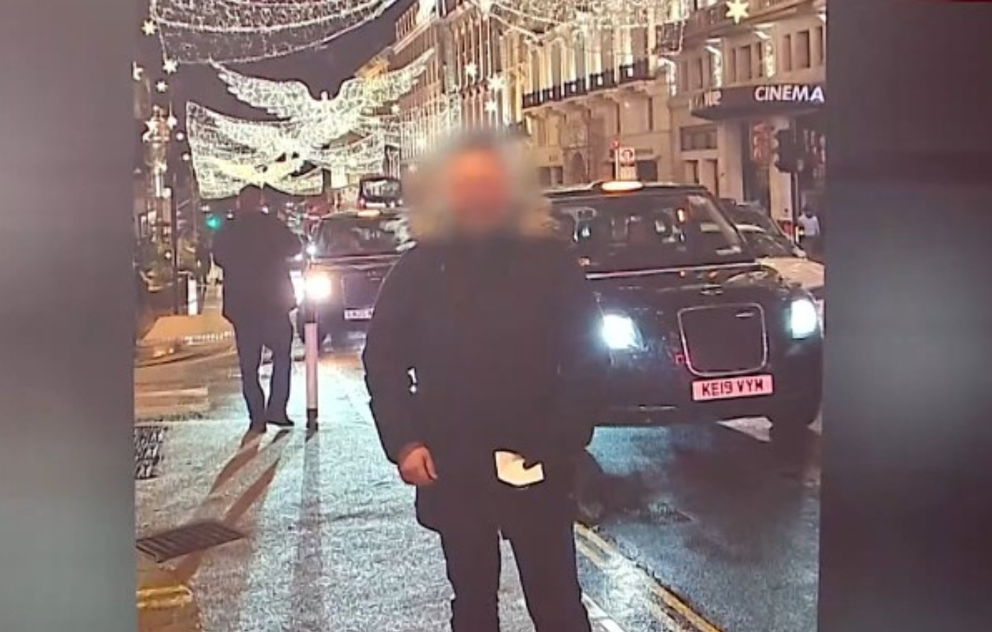 Αυτός είναι ο γυναικολόγος με τα εκατοντάδες αρχεία παιδικής πορνογραφίας – Τι εξετάζει η ΕΛ.ΑΣ.