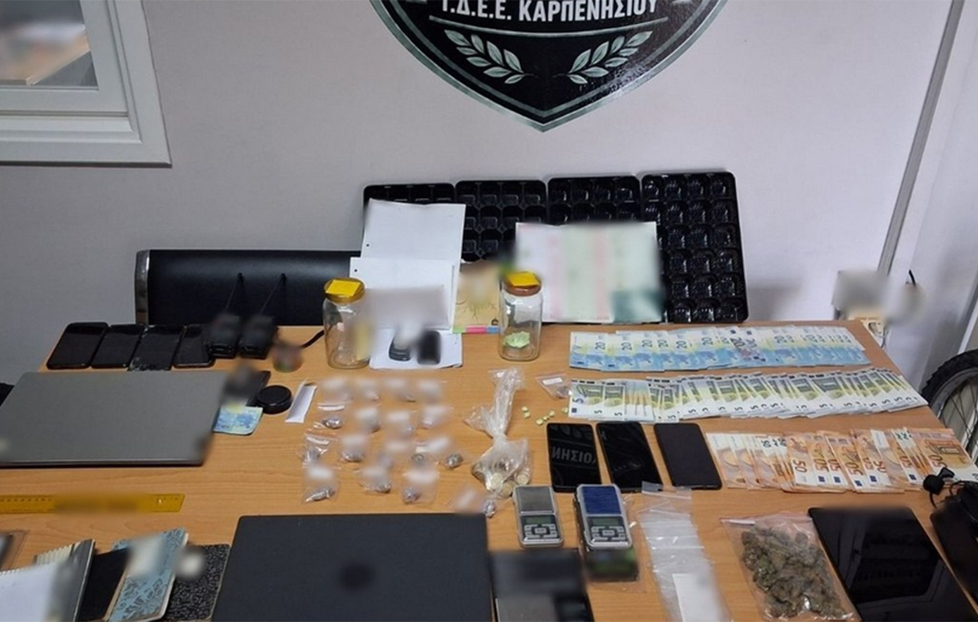 Υπόθεση ναρκωτικών στην Ευρυτανία: 34 φερόμενοι πελάτες στο μικροσκόπιο – Ανάμεσά τους ανήλικοι