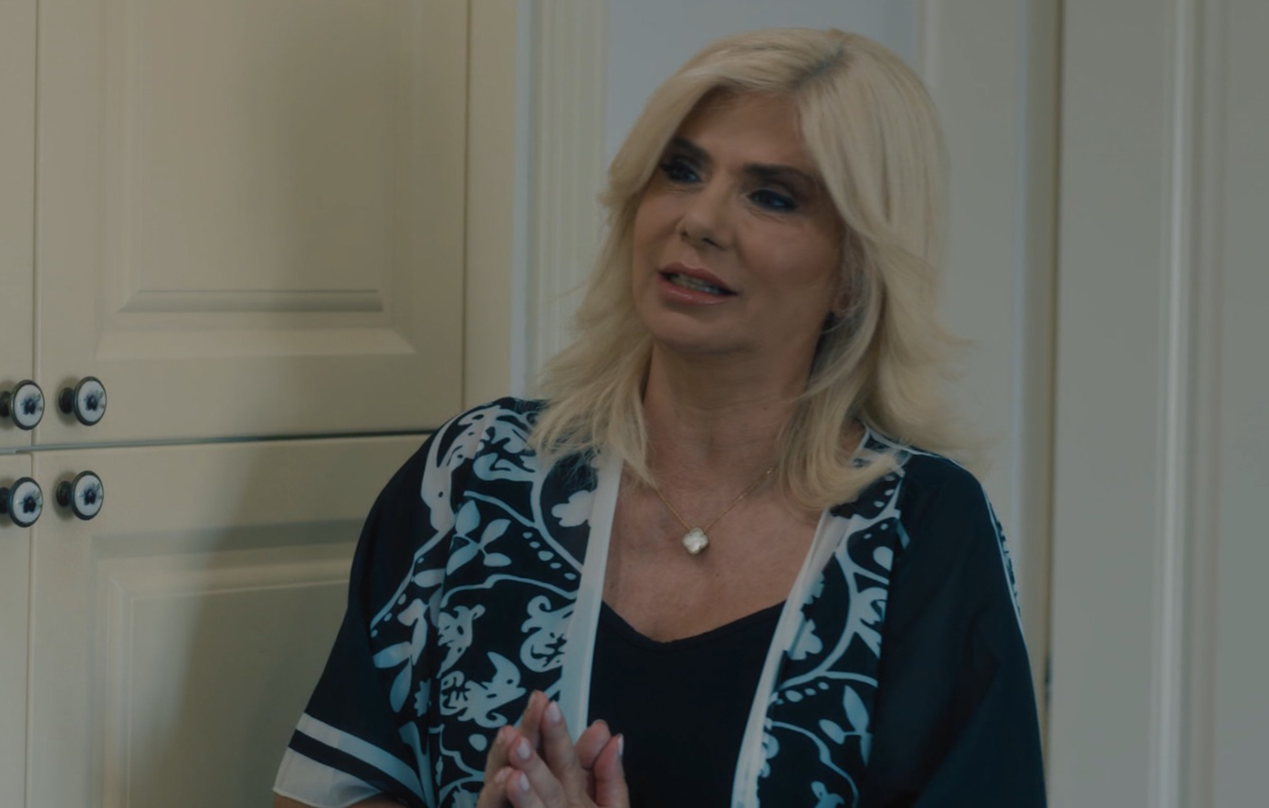 Μπλε ώρες: Η Κορίνα γίνεται έξω φρενών με την Ολυμπία
