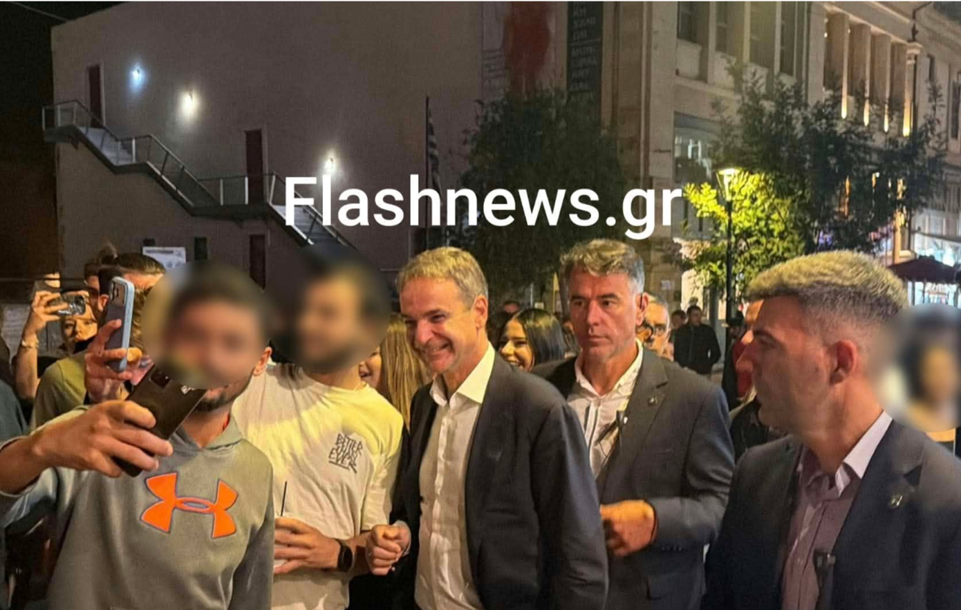 Κοσμοσυρροή νέων στα Χανιά για μια selfie με τον Μητσοτάκη &#8211; Δείτε βίντεο