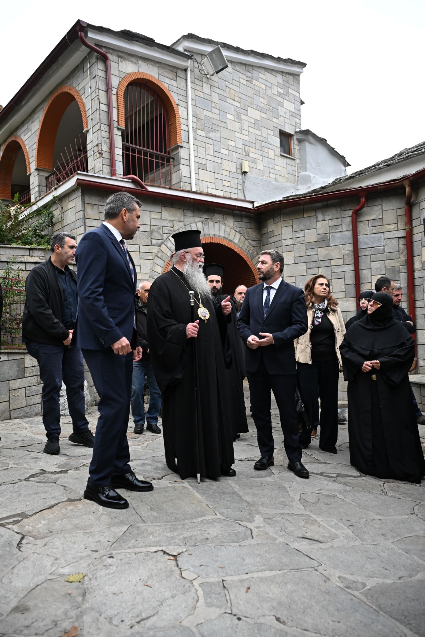 Στην Παναγία Εικοσιφοίνισσα ο Νίκος Ανδρουλάκης – Στο επίκεντρο η επιστροφή των ιστορικών κειμηλίων