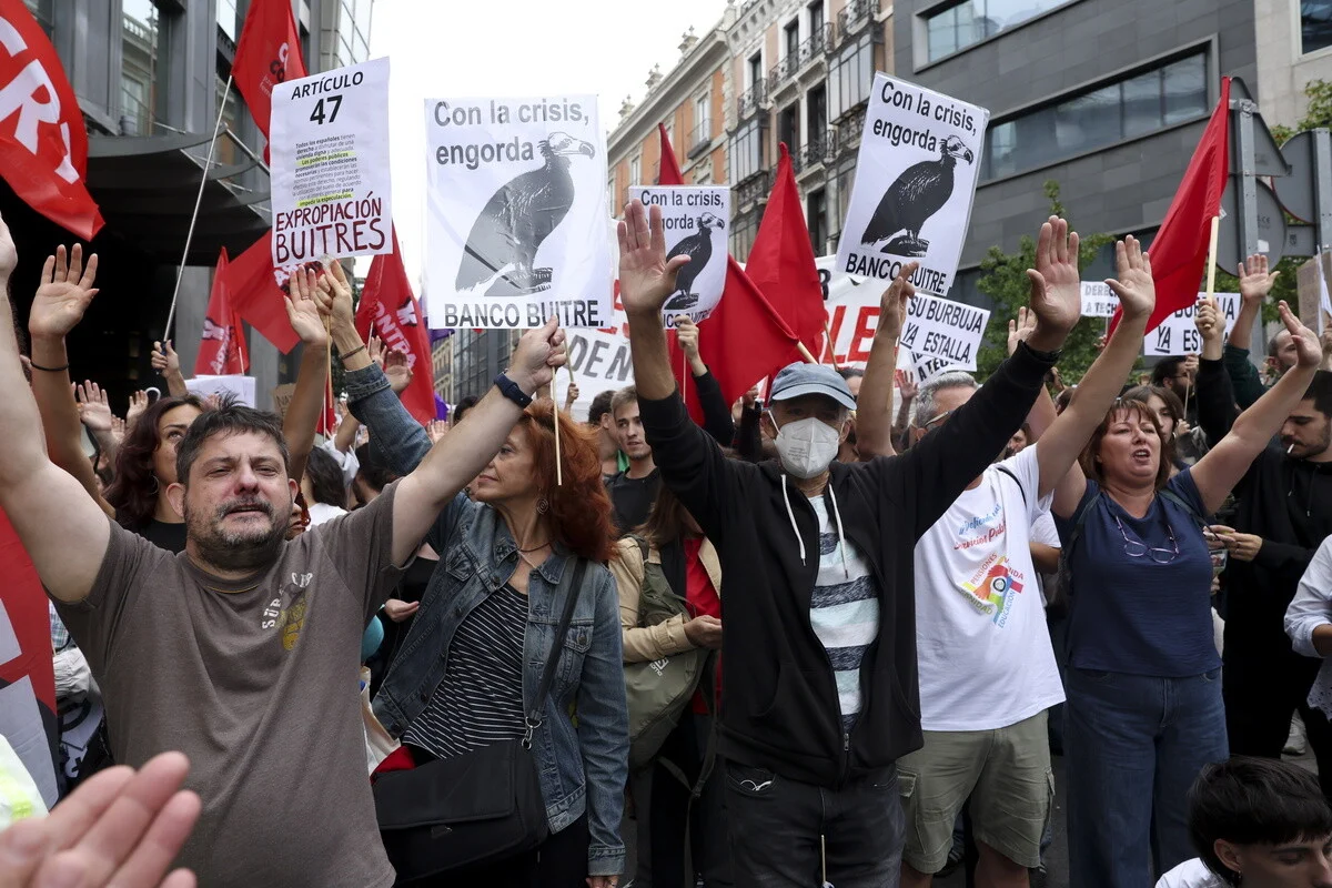 Στεγαστική κρίση στην Ισπανία: «Μαύρο» στα κυβερνητικά μέτρα και μαζικές πορείες