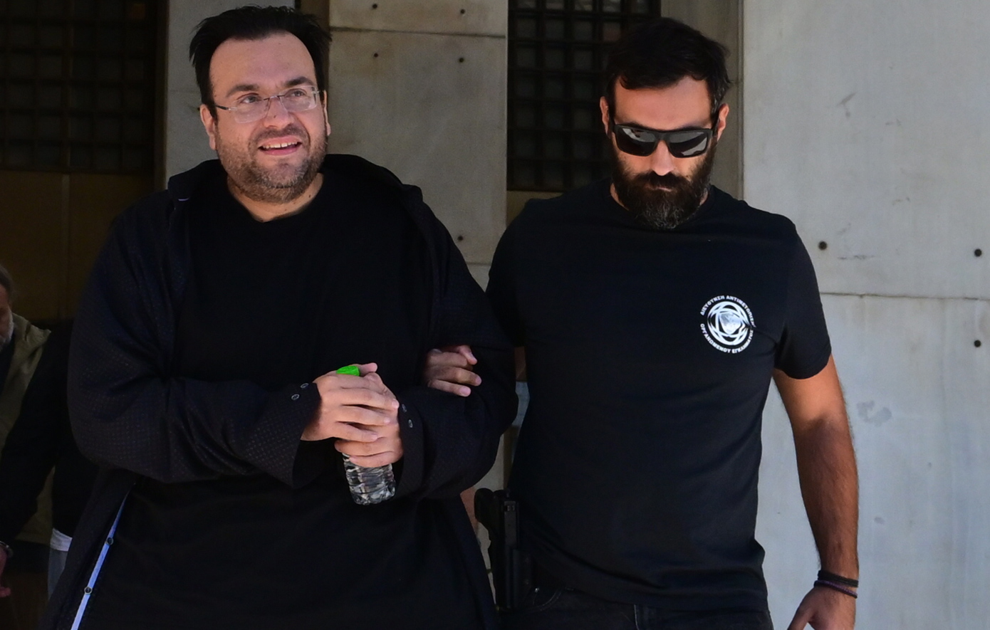 Προθεσμία έως την Κυριακή πήρε για την απολογία του ο Φίλιππος Καμπούρης &#8211; «Δεν είναι απάτη, είναι οφειλή στον ΕΦΚΑ», λέει ο δικηγόρος του, Απ. Λύτρας