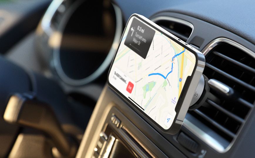 iPhone: The Smart Hands Free Car Mount