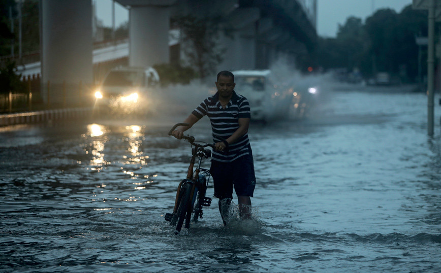 India: 15 dead in north from monsoon floods India: 15 dead in north from monsoon floods