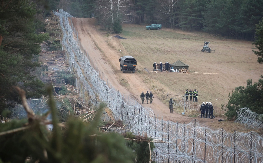 Latvia closes border crossing with Belarus – Migration flow increases
