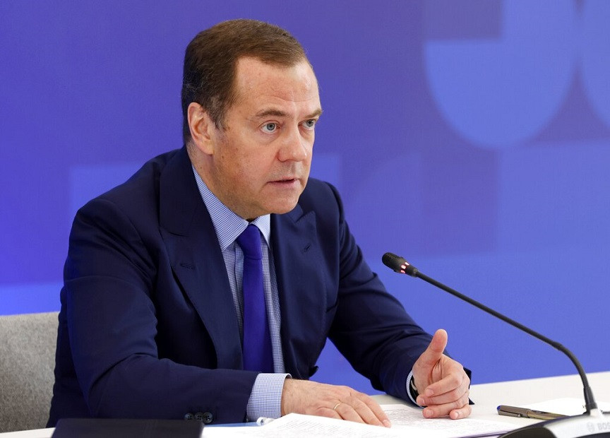 Dmitry Medvedev: Western sanctions against Russia are “nonsense”