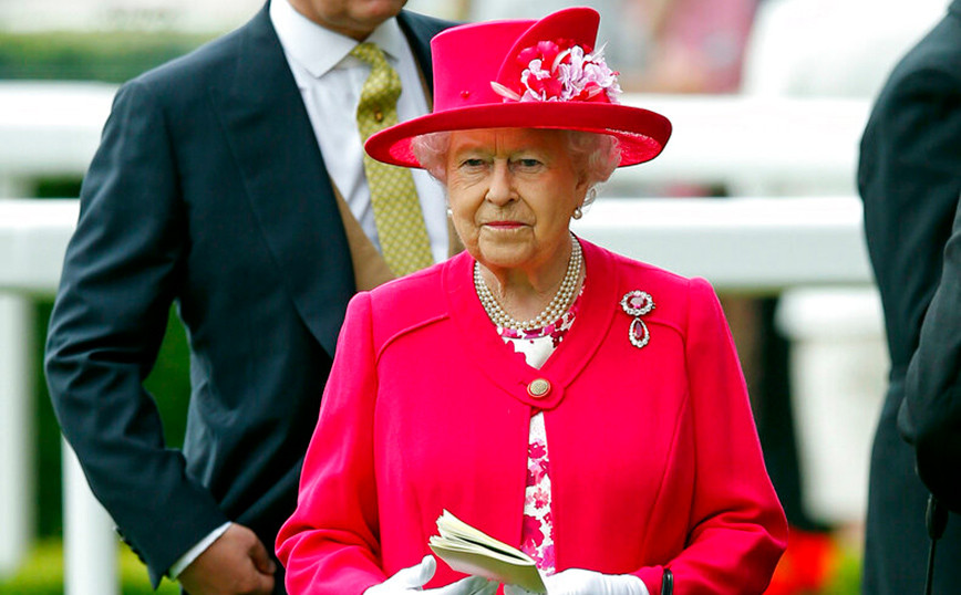 Queen Elizabeth: Doctors worried about her health – She is under medical observation