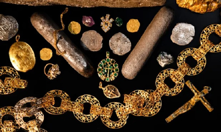 Bahamas: Gold coins, gems and jewelry found in 366-year-old shipwreck