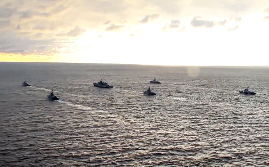 Kiev says it sank a Russian warship in Crimea