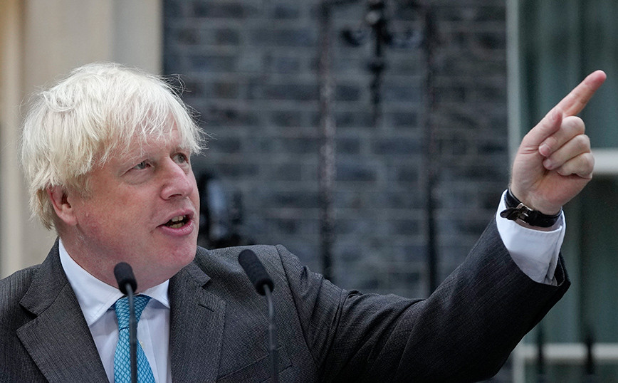 Boris Johnson’s ‘explosive’ reaction to being woken up and told Putin invaded Ukraine