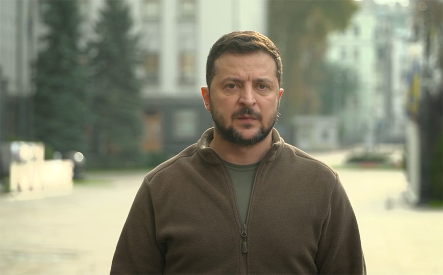 Zelensky: Russians destroyed vital infrastructure in Kherson before leaving