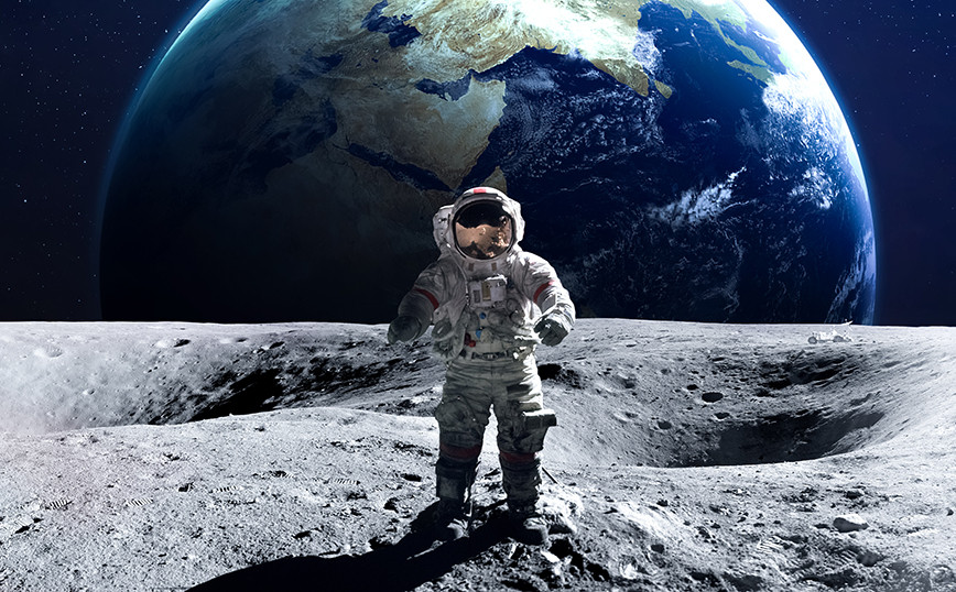 What are analog astronauts and what do they eat?