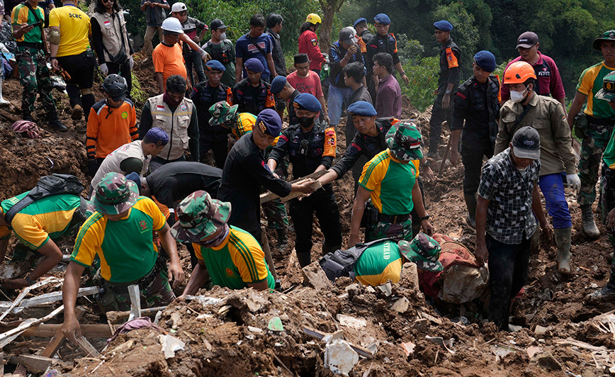 Earthquake in Indonesia: The dead reached 310