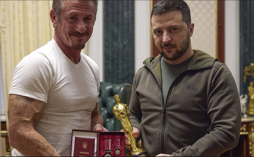 Sean Penn Gives One Of His Oscars To Ukrainian President Zelensky – ‘When You Win, Take It To Malibu Yourself’