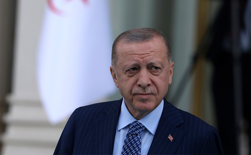 Erdogan hits back at West with… travel advisory for Europe and US over risk of ‘racist attacks’